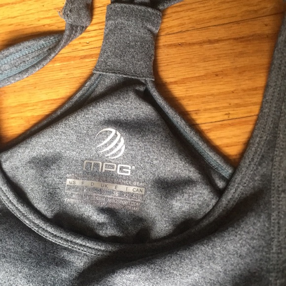 MPG top size small - Picture 5 of 6